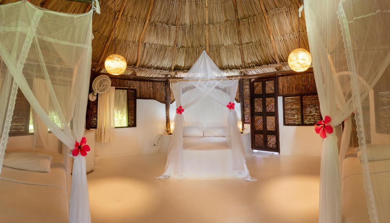 Hotel Casalina Palomino Luaran gambar